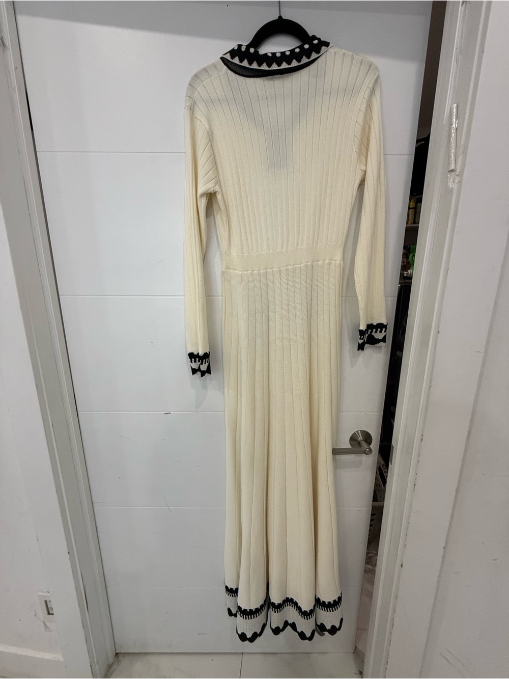 Cream Maxi Dress with Black Trim and Scallop Details - Picture 3 of 8